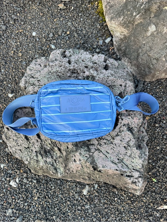 ALOHA Collection Handbags - ALOHA Collection Blue Stripe Splash-Proof Crossbody Travel Bag